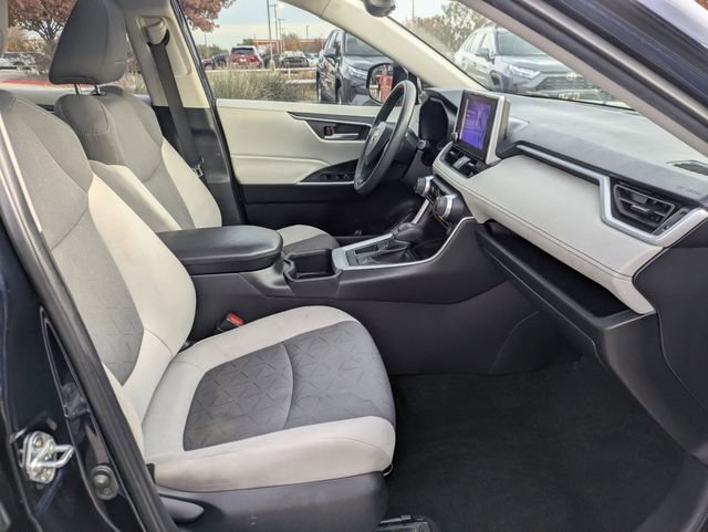 Used 2023 Toyota RAV4 XLE image 32
