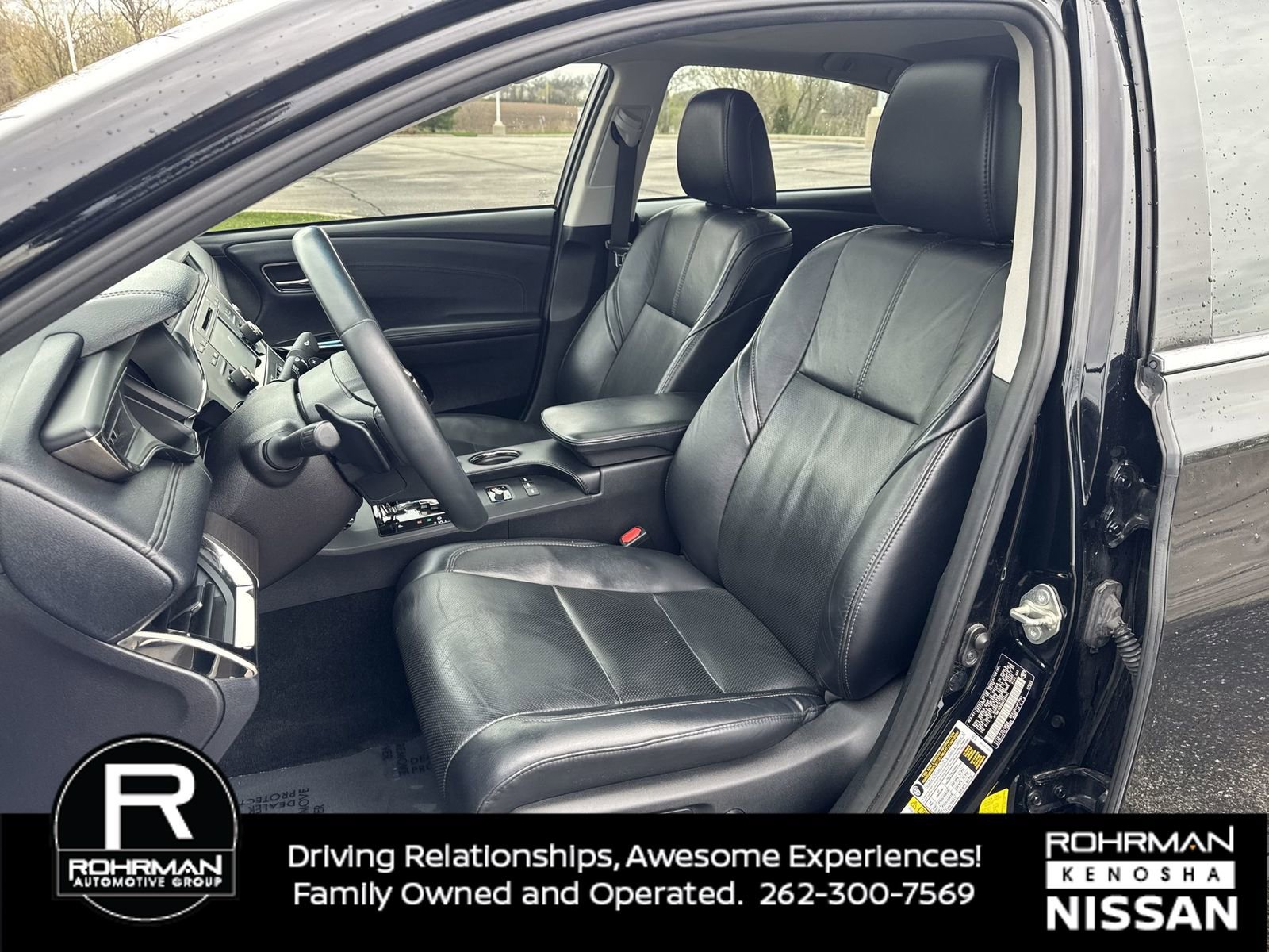 Used 2016 Toyota Avalon Limited w/ Toyota Safety Sense Package image 11