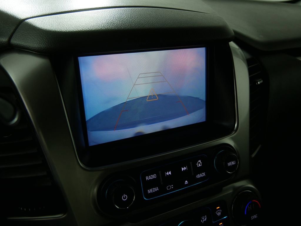 Used 2020 Chevrolet Suburban LT image 32