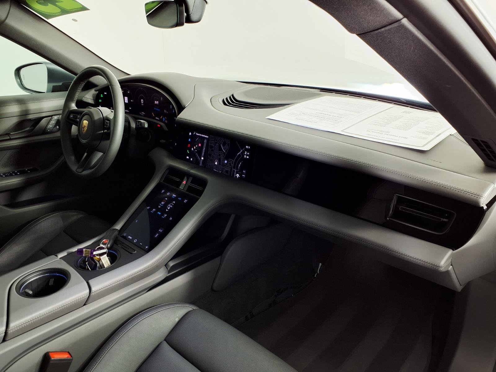 Used 2023 Porsche Taycan 4S image 9