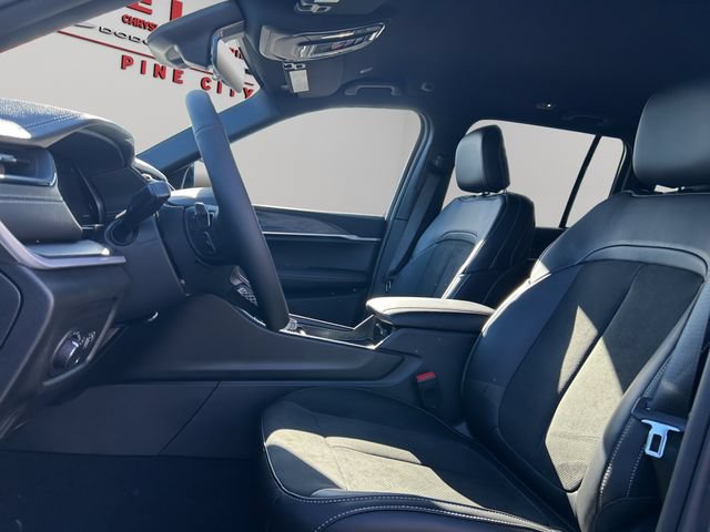 New 2026 Jeep Grand Cherokee Altitude AWD/4WD image 31