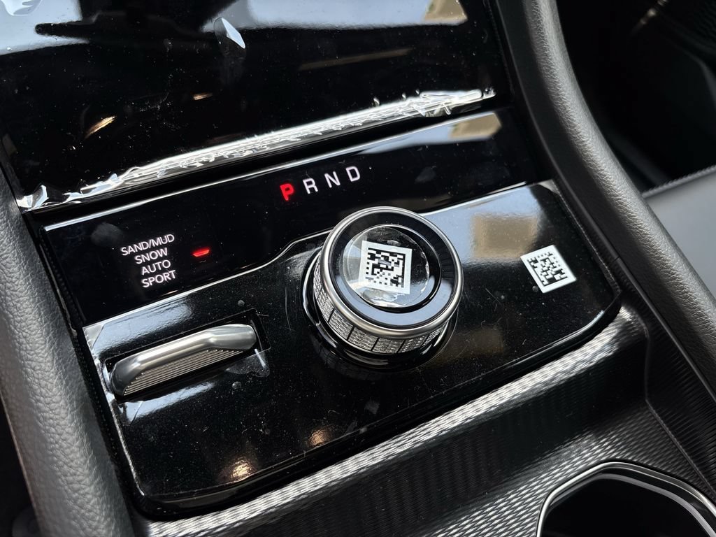 New 2026 Jeep Grand Cherokee Limited w/ Limited Altitude Package AWD/4WD image 15