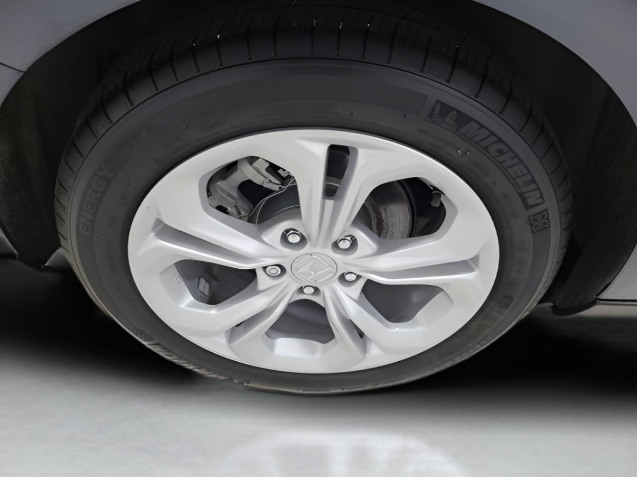 Used 2025 Honda Accord LX image 8
