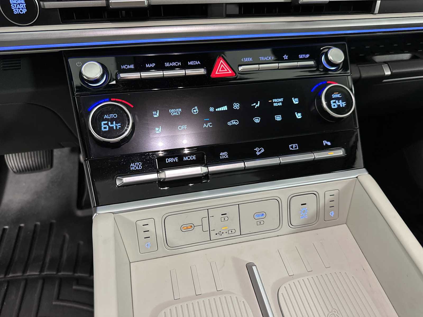 Certified 2024 Hyundai Santa Fe Calligraphy image 21