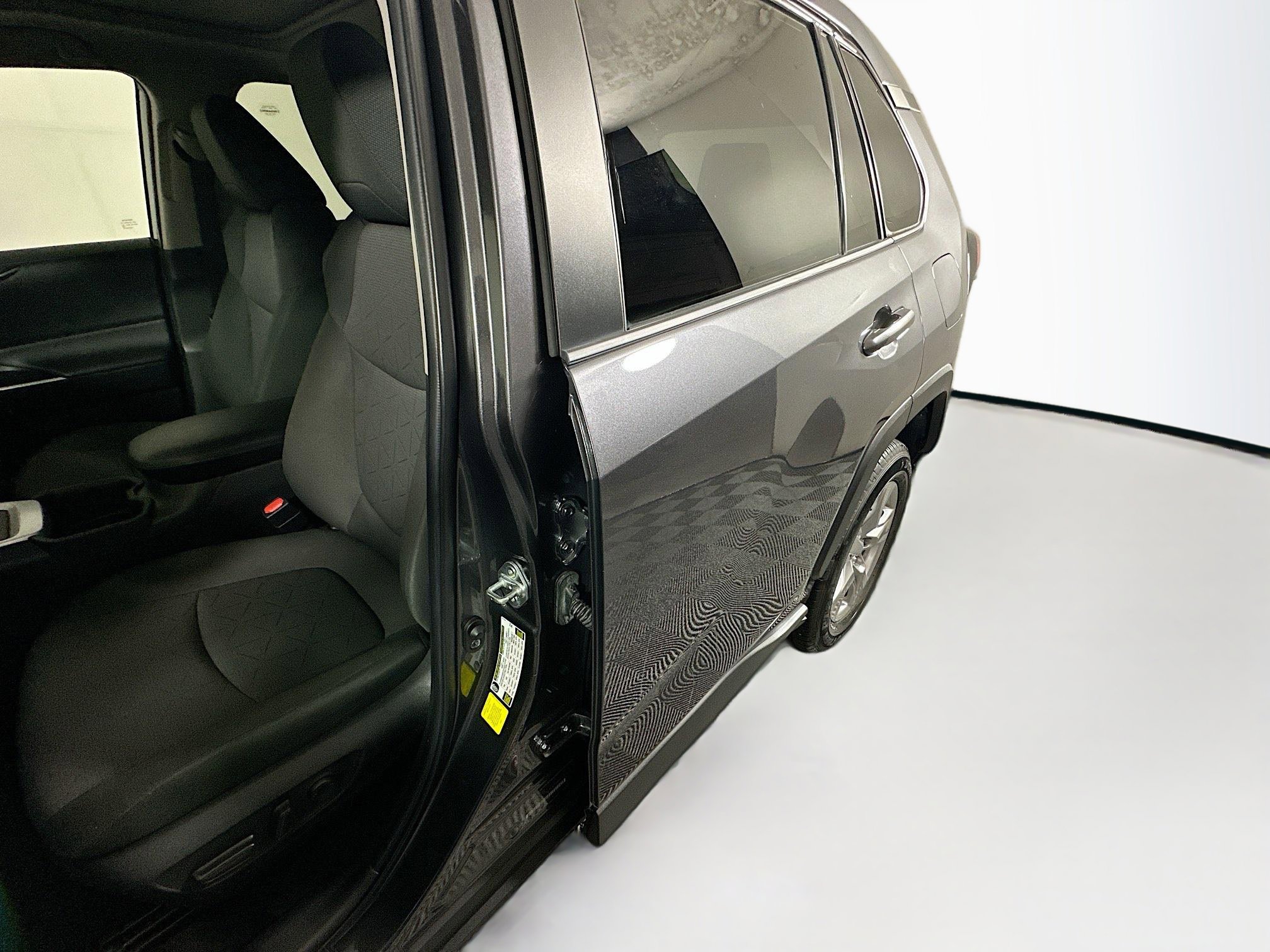 Used 2023 Toyota RAV4 XLE w/ Convenience Package FWD image 12