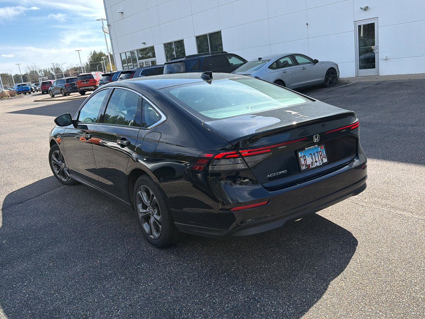 Used 2023 Honda Accord EX image 8