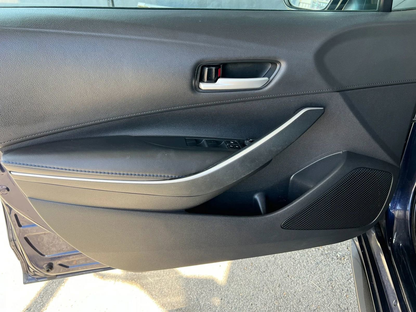 Used 2020 Toyota Corolla SE w/ Carpet Mat Package (TMS) FWD image 25