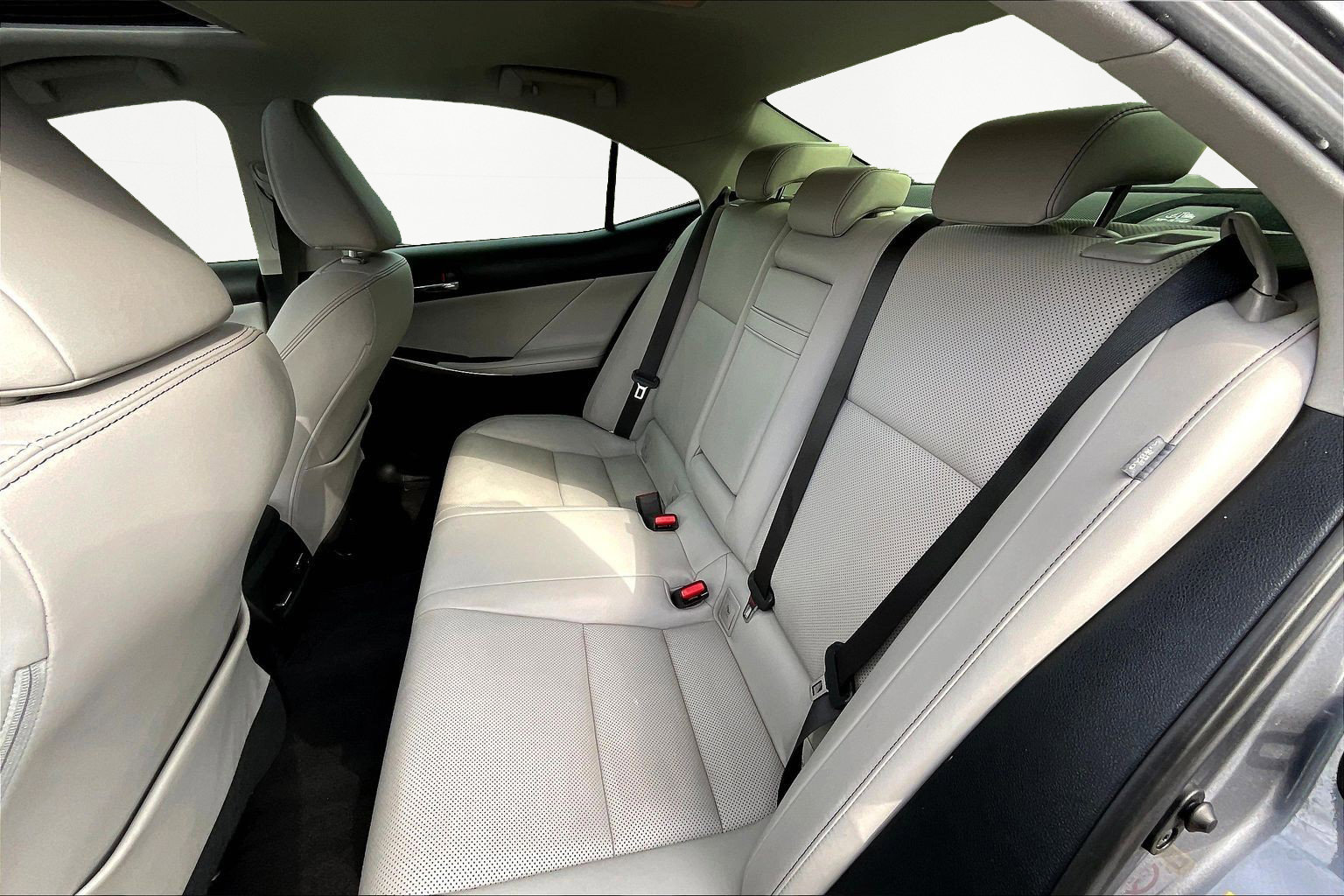 Used 2016 Lexus IS 300 AWD w/ Premium Package image 22