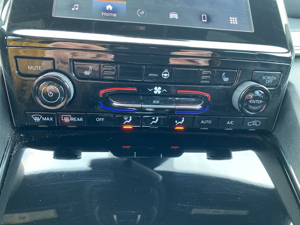 Used 2022 Jeep Grand Cherokee L Laredo image 17