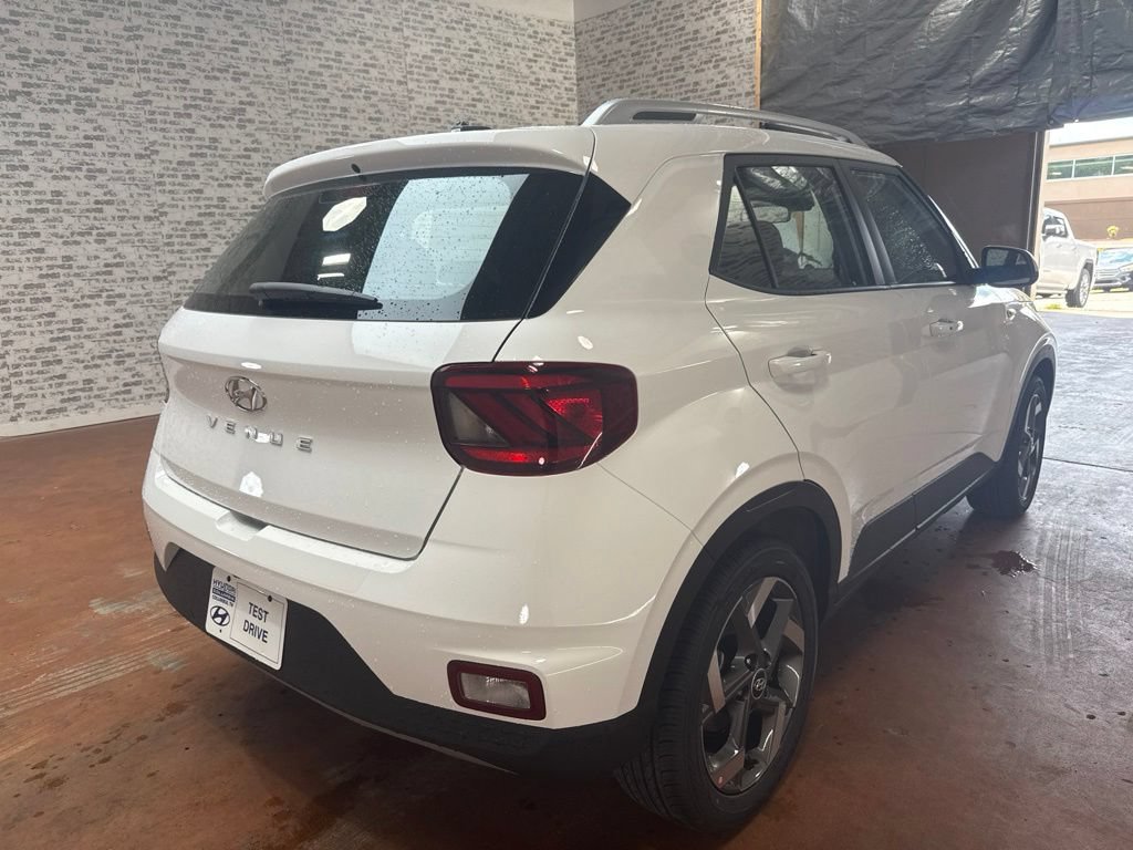New 2026 Hyundai Venue SEL FWD image 7