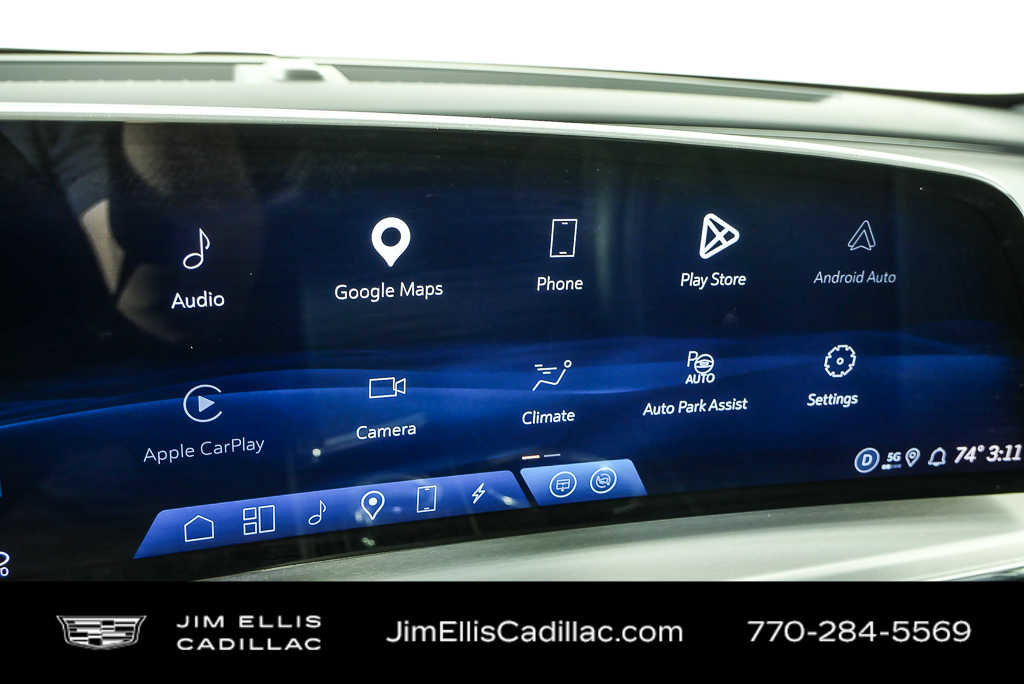 Used 2024 Cadillac Lyriq Sport AWD/4WD image 13