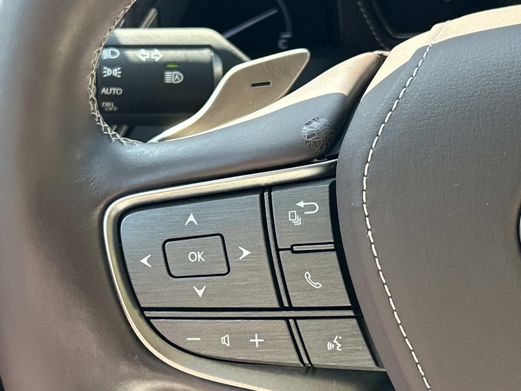 Used 2019 Lexus LS 500 AWD w/ Luxury Package image 29