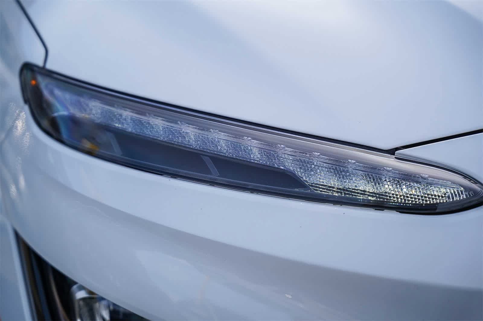 Certified 2022 Hyundai Kona Limited image 4