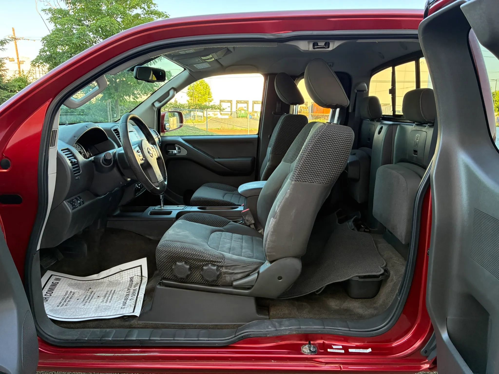 Used 2014 Nissan Frontier PRO-4X AWD/4WD image 10