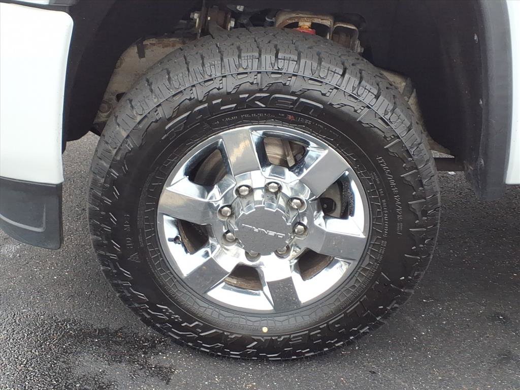 Used 2017 GMC Sierra 3500 Denali w/ Duramax Plus Package image 30