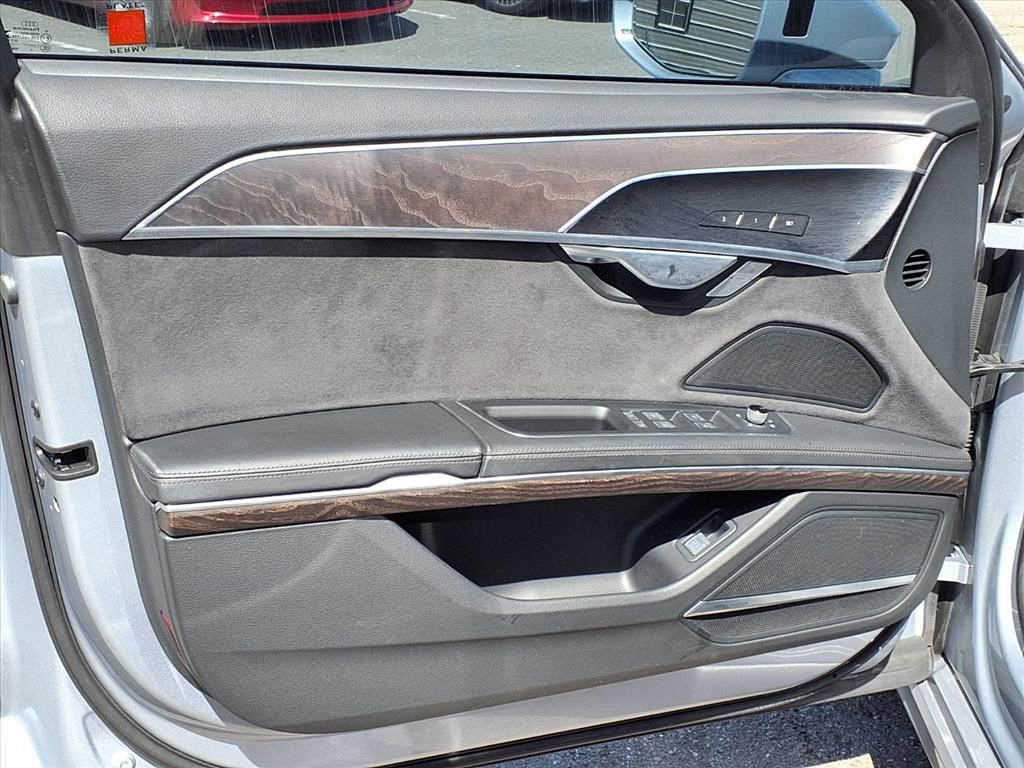 Used 2022 Audi A8 L 3.0T w/ Executive Package image 29