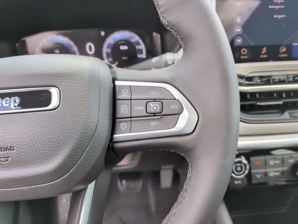 New 2026 Jeep Compass Limited w/ Sun, Sound & Navigation Group AWD/4WD image 29