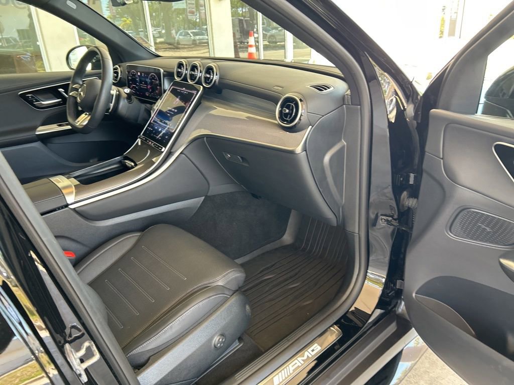 Used 2024 Mercedes-Benz GLC 43 AMG 4MATIC image 27
