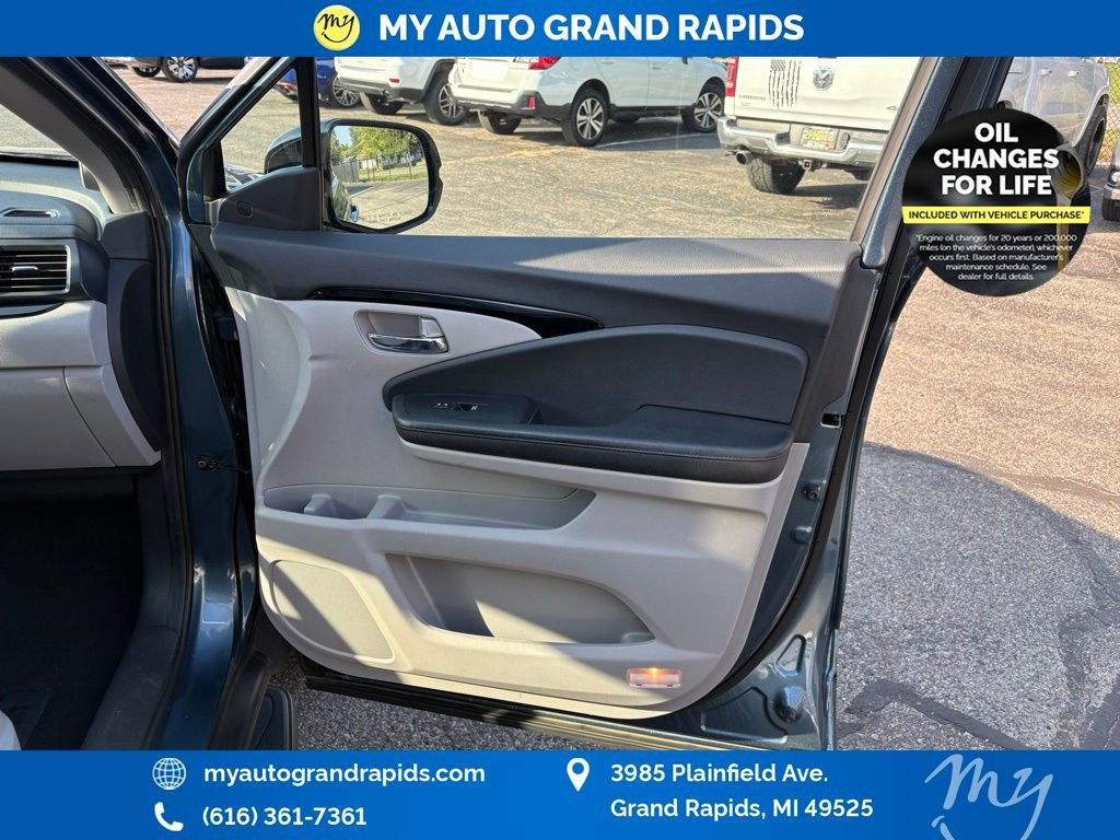 Used 2020 Honda Pilot Touring image 19