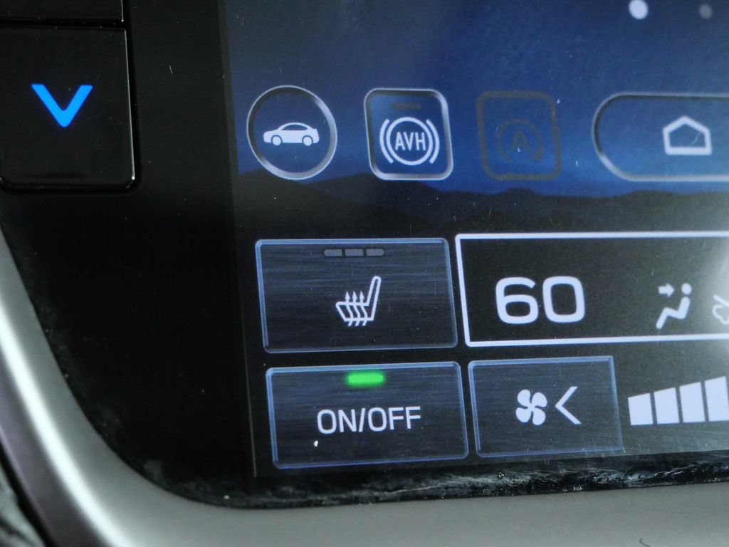 Used 2025 Subaru Outback Onyx Edition AWD/4WD image 23