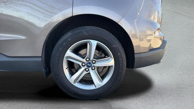 Used 2019 Ford Edge SEL w/ Equipment Group 201A image 15
