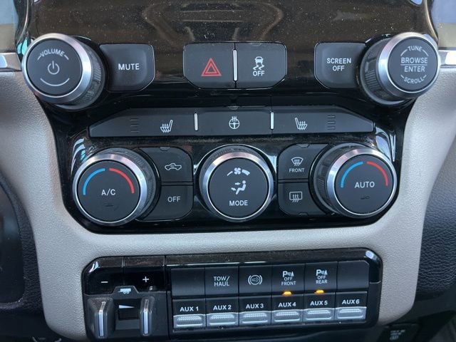 Used 2022 RAM 3500 Laramie w/ Chrome Appearance Group AWD/4WD image 9