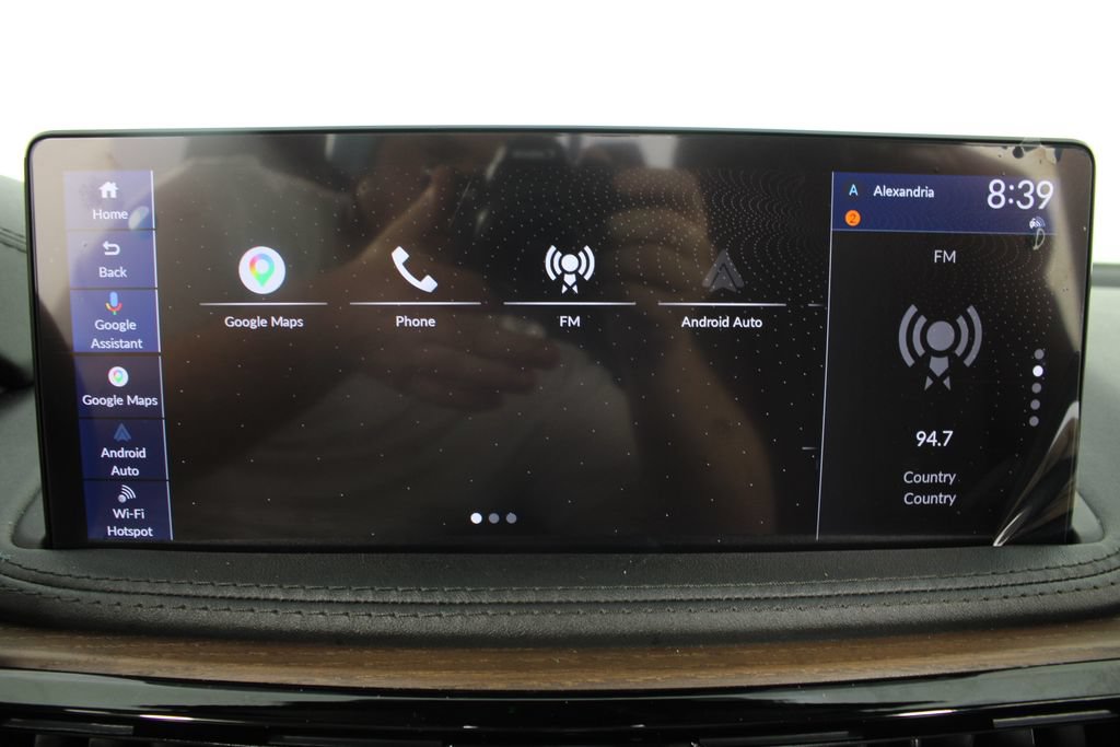 Used 2025 Acura MDX w/ Advance Package AWD/4WD image 4
