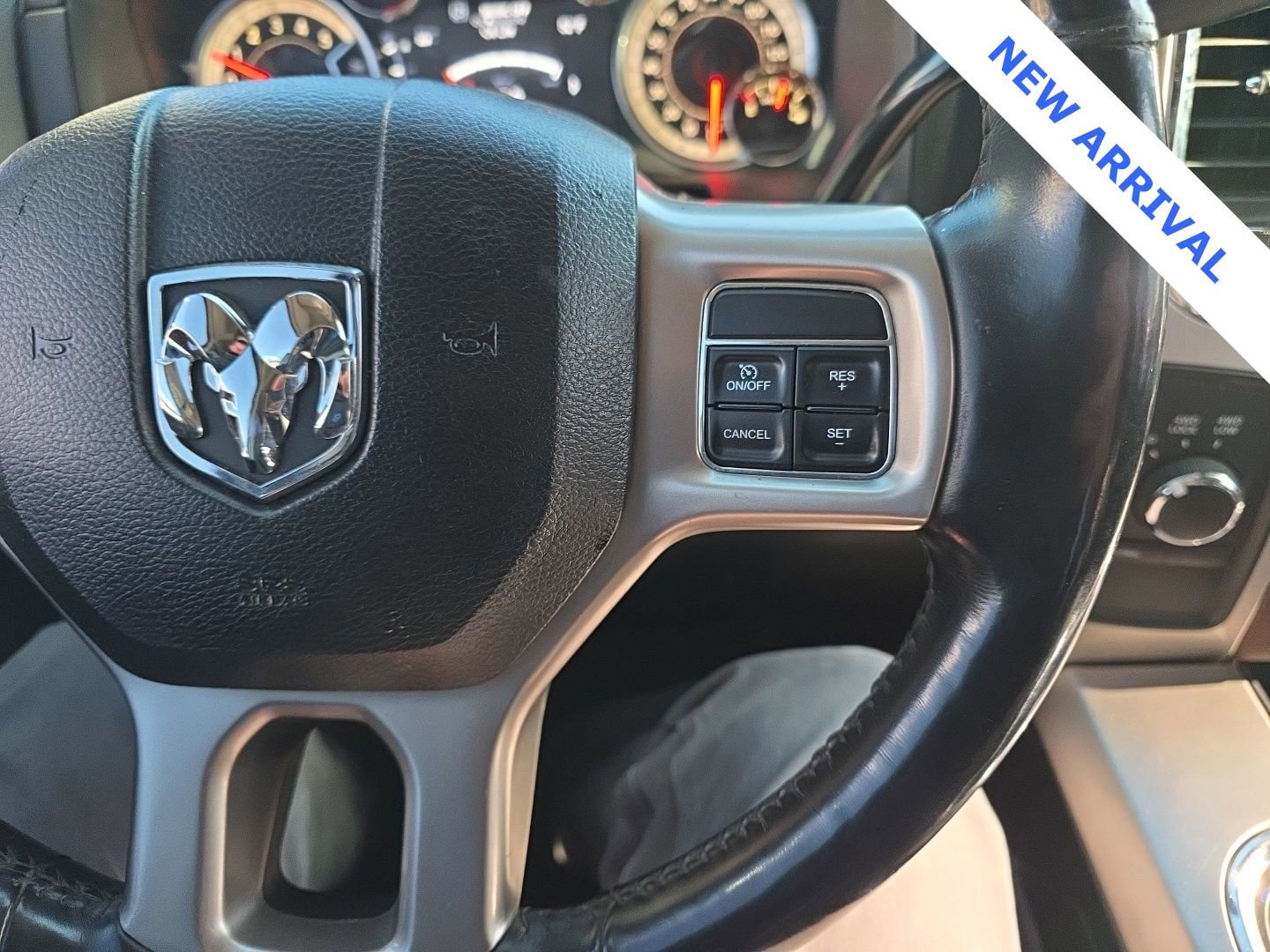 Used 2018 RAM 3500 Laramie w/ Convenience Group image 15