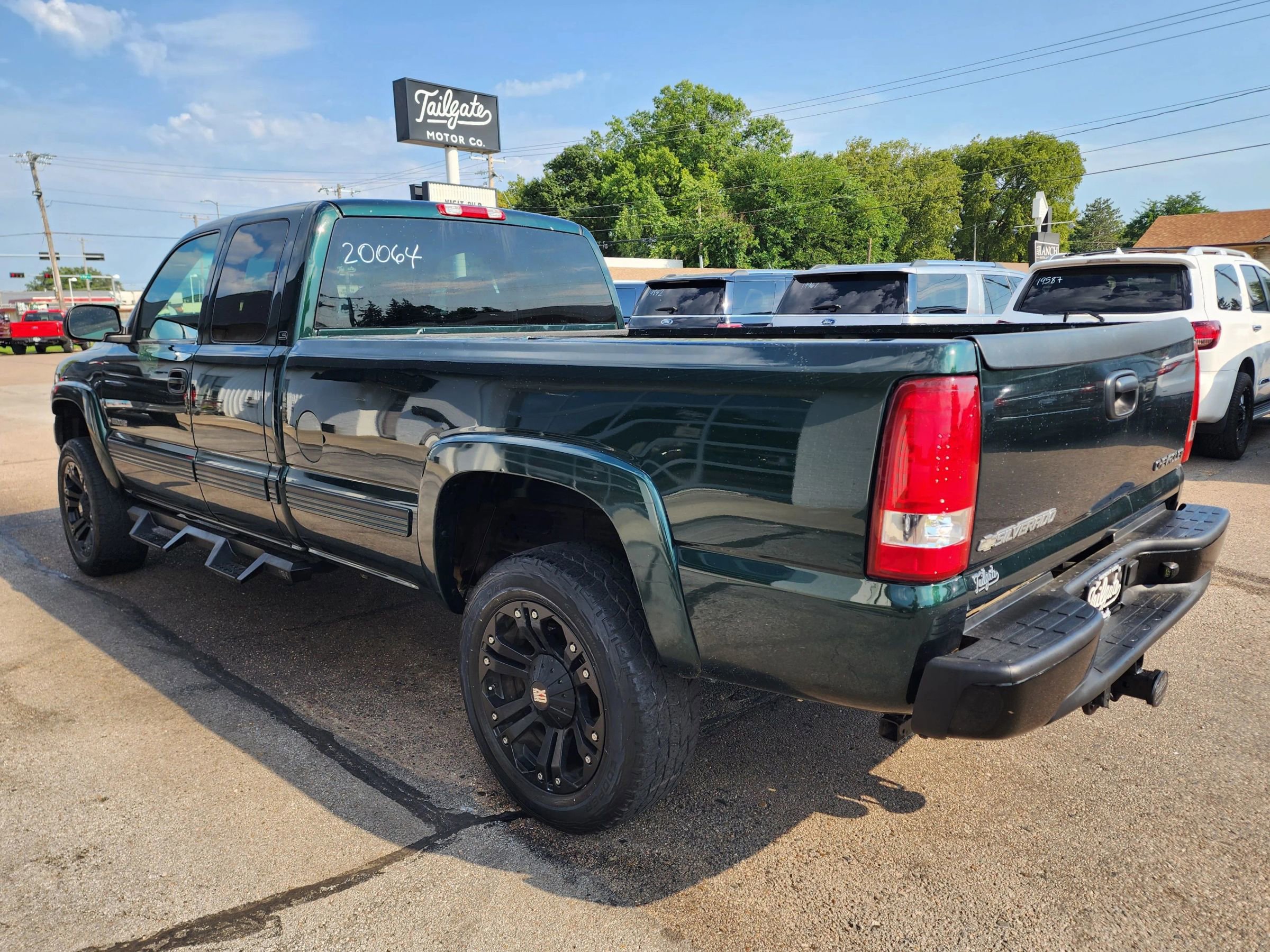 Used 2001 Chevrolet Silverado 2500 LS w/ Off-Road Skid Plate Pkg image 5