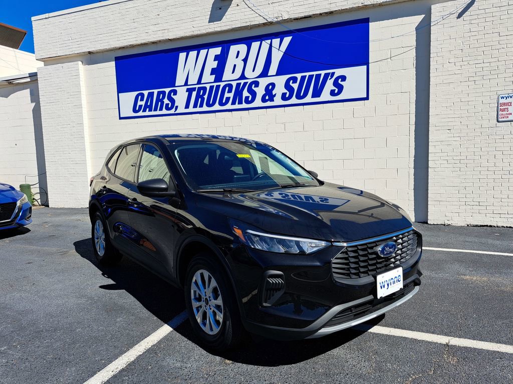 New 2026 Ford Escape Active w/ Cold Weather Package