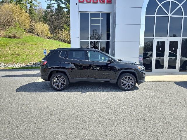 New 2026 Jeep Compass Limited AWD/4WD image 7