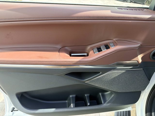 New 2026 Lincoln Navigator L Reserve AWD/4WD image 9
