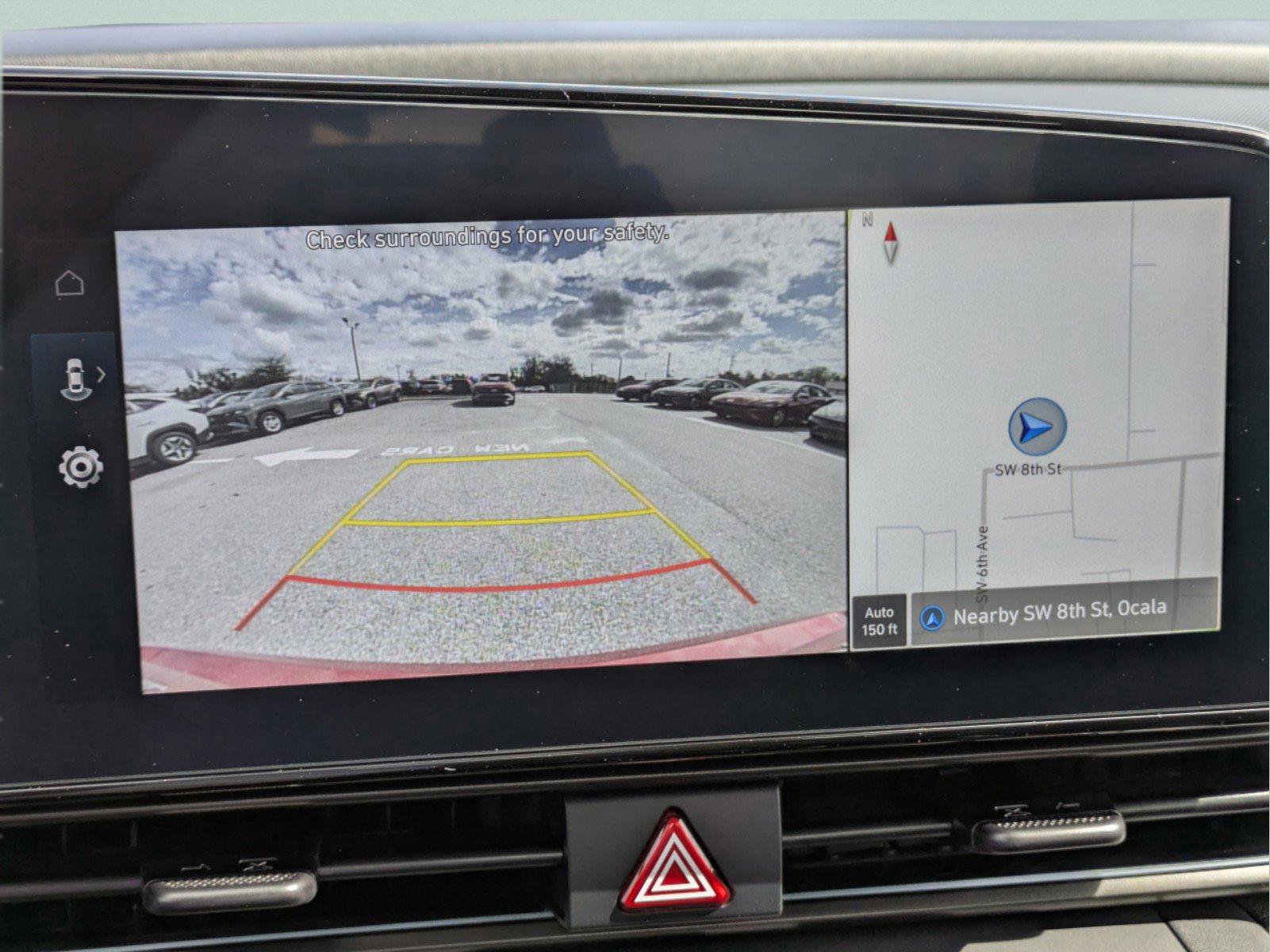 Certified 2025 Hyundai Elantra SEL image 18