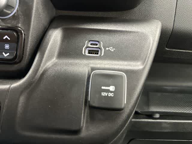 Used 2025 RAM ProMaster 2500 w/ Convenience Group FWD image 23