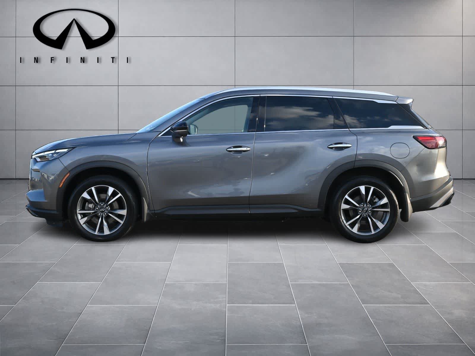 Certified 2023 INFINITI QX60 Luxe w/ Cargo Package AWD/4WD image 4