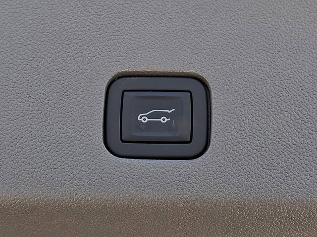 Certified 2025 Cadillac XT6 Premium Luxury w/ LPO, Floor Liner Package image 29