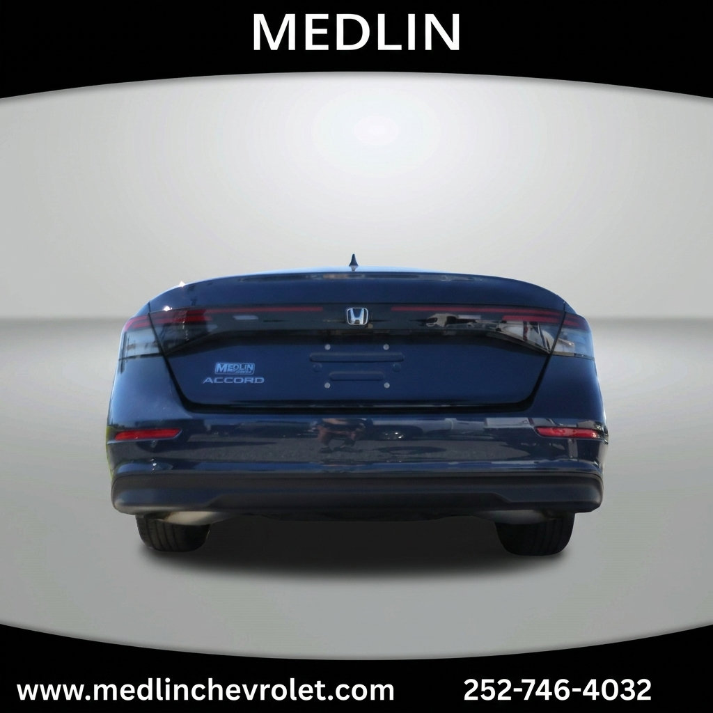 Used 2025 Honda Accord SE image 7