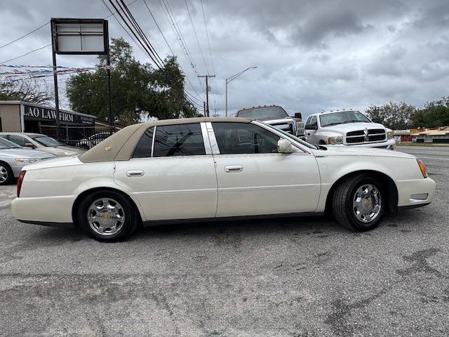 Used 2002 Cadillac De Ville Sedan w/ Comfort/Convenience Pkg image 8