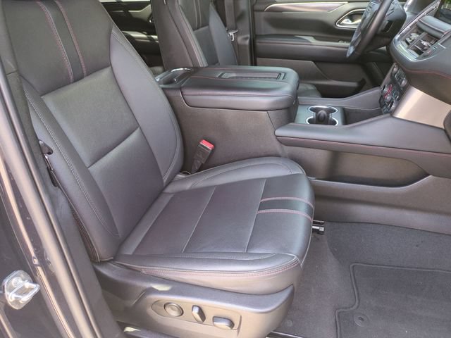 Used 2022 Chevrolet Suburban RST w/ Luxury Package AWD/4WD image 18