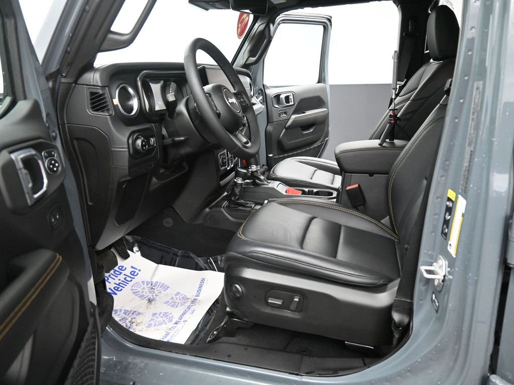 Used 2025 Jeep Gladiator High Tide image 29