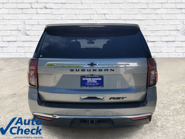 Used 2023 Chevrolet Suburban LS RWD image 3