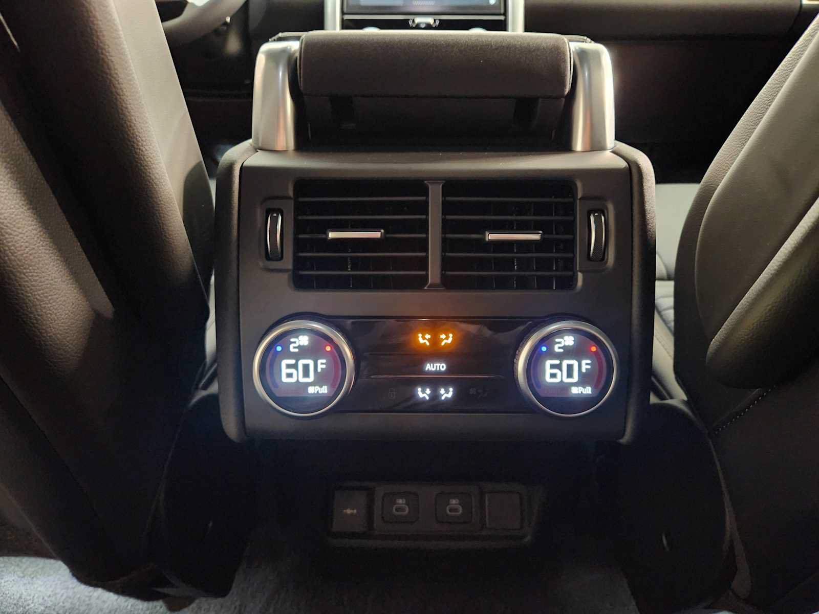 Used 2026 Land Rover Discovery S AWD/4WD image 29