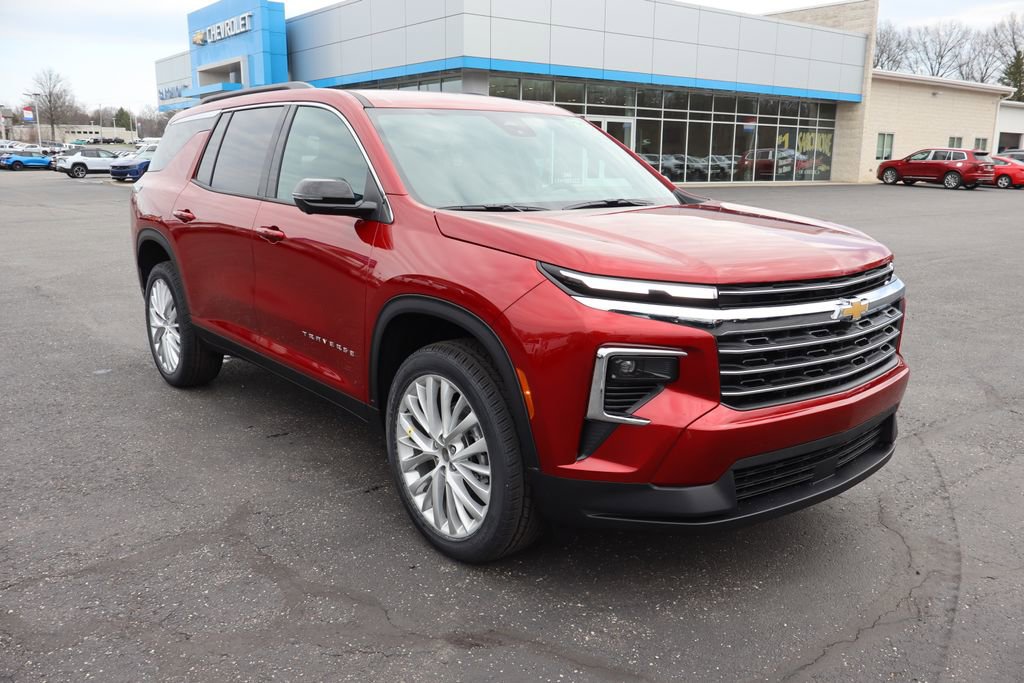 New 2026 Chevrolet Traverse LT image 2
