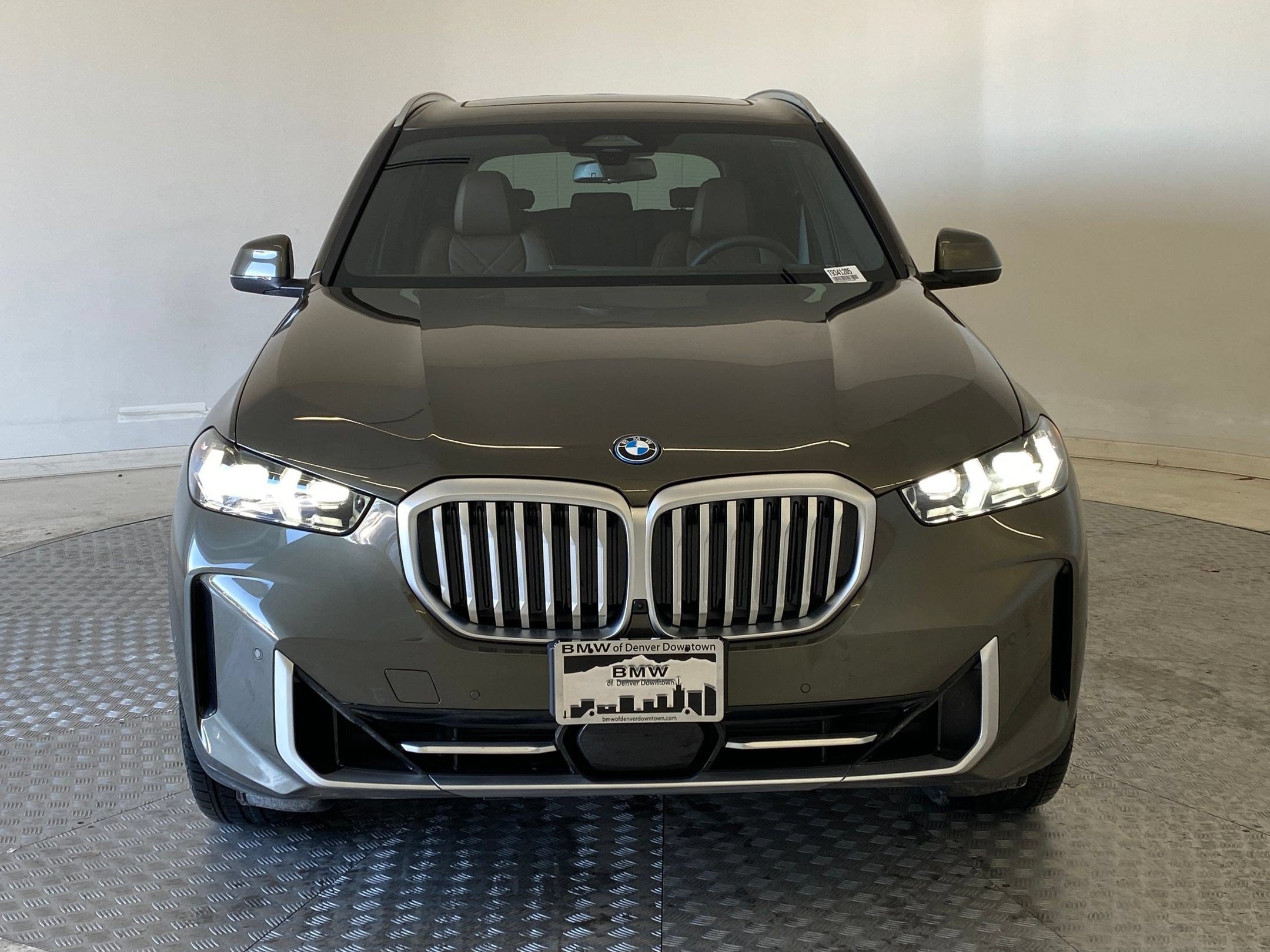 Used 2026 BMW X5 xDrive50e w/ Premium Package AWD/4WD image 6