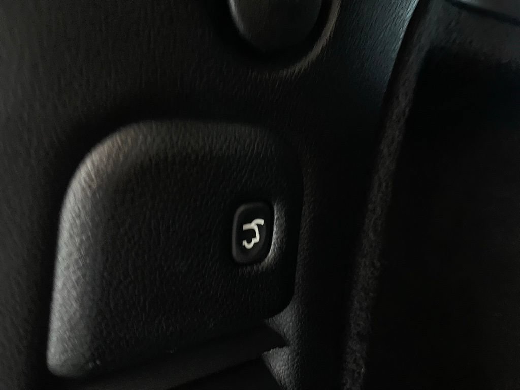 Used 2023 Dodge Durango GT RWD image 25