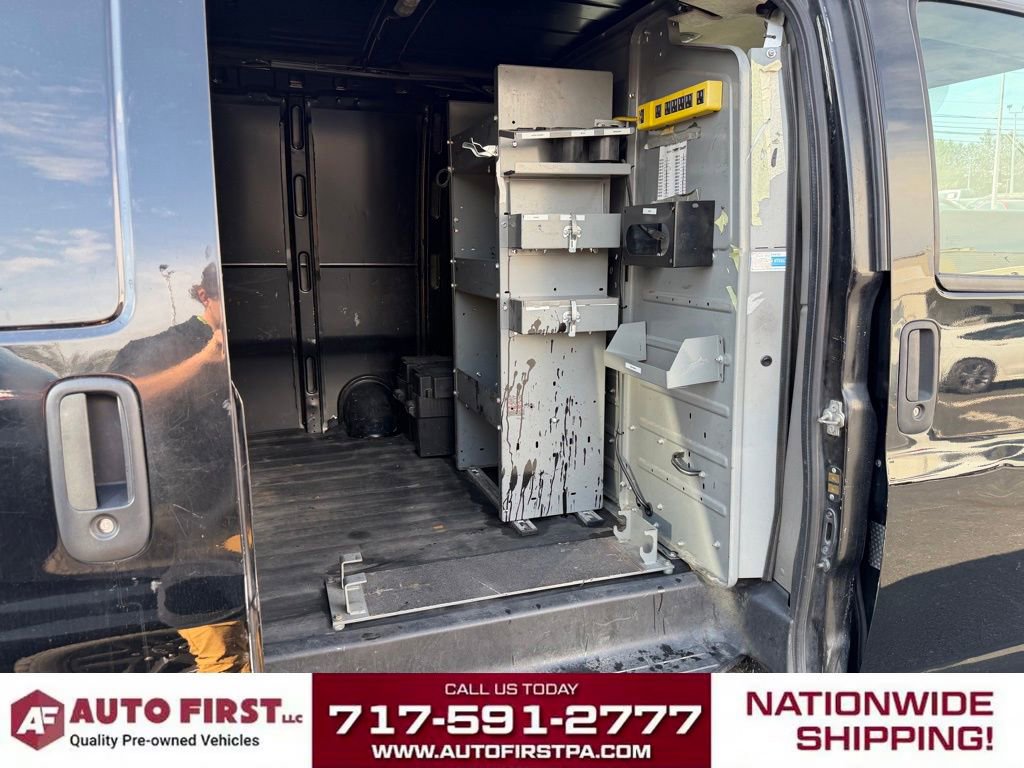 Used 2018 Chevrolet Express 2500 w/ Driver Convenience Package RWD image 12