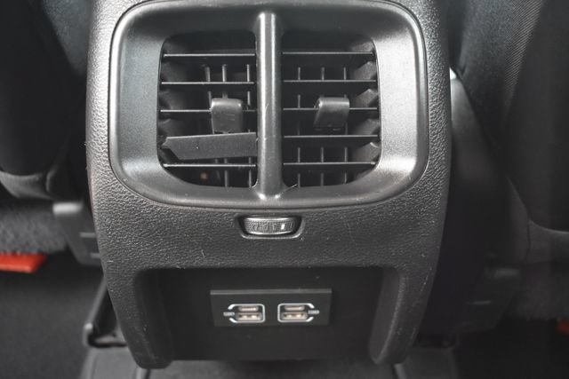 Used 2021 Jeep Cherokee Latitude Plus AWD/4WD image 37