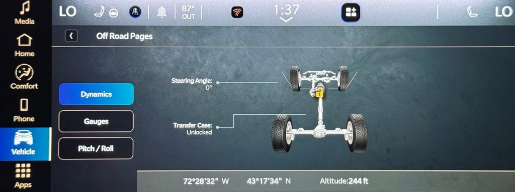 Used 2024 Jeep Wrangler Sahara w/ Safety Group image 33