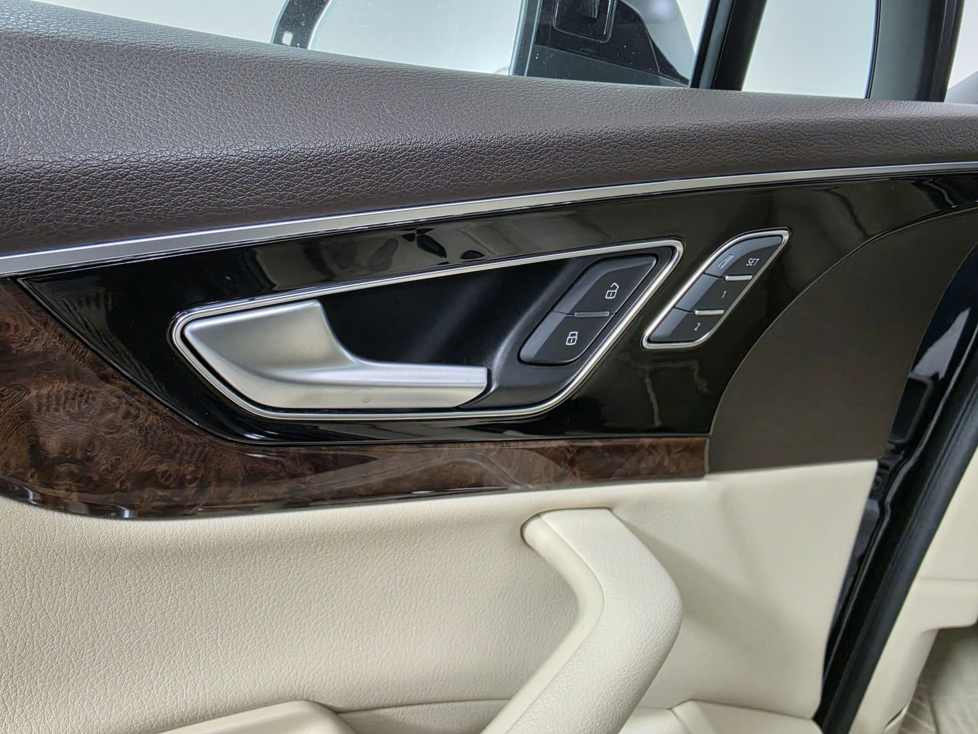 Used 2019 Audi Q7 3.0T Prestige w/ Prestige Package AWD/4WD image 21