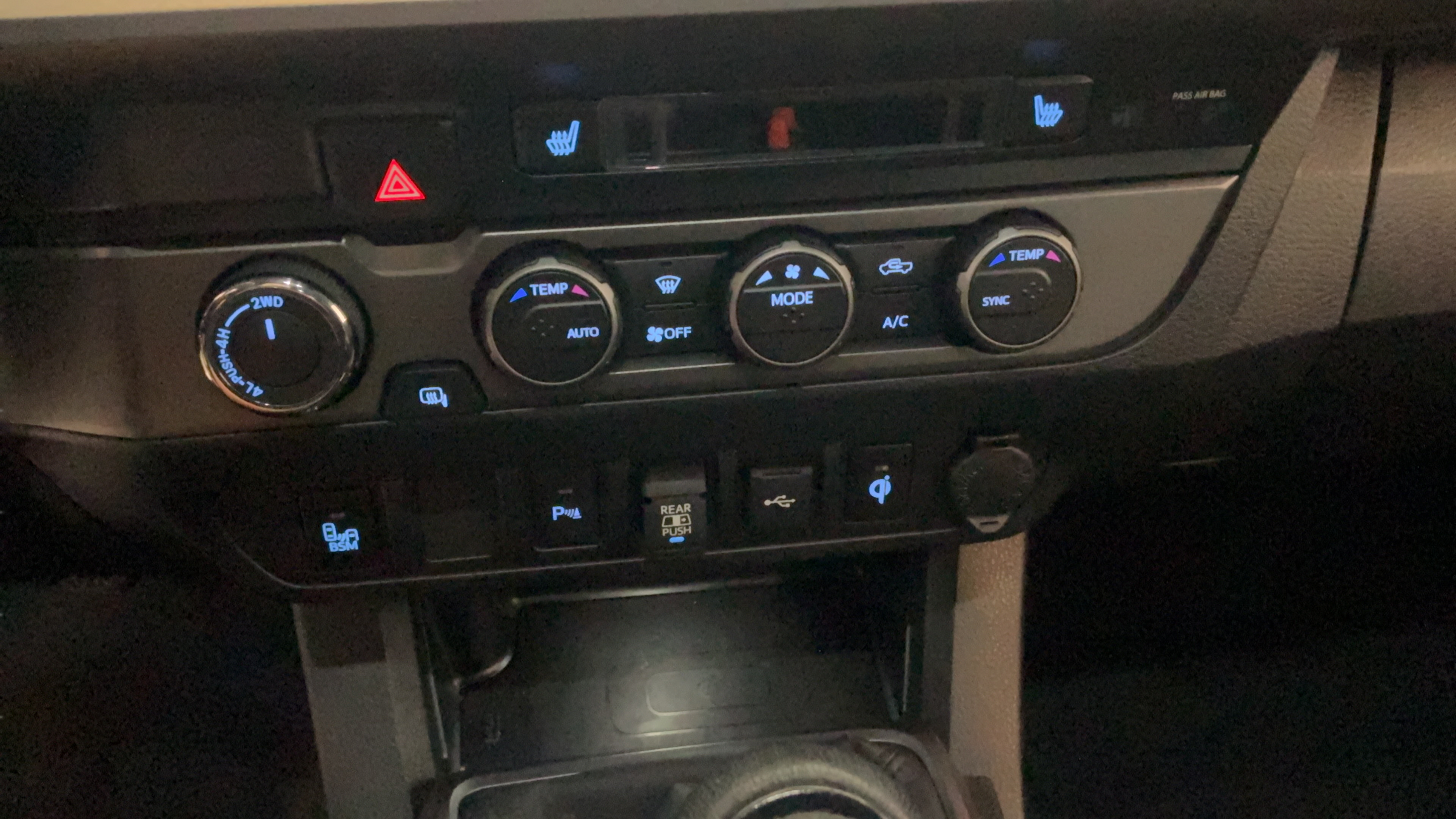 Used 2023 Toyota Tacoma TRD Off-Road w/ TRD Premium Off Road Package AWD/4WD image 13